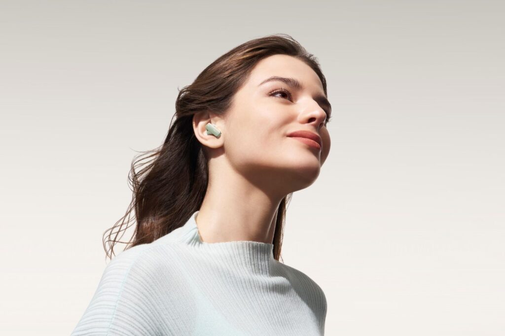 В Беларуси появились флагманские TWS-наушники Huawei FreeBuds Pro 4 с активным шумоподавлением и мощными басами