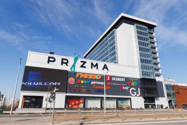 Писать картины кофе и в стиле Ван Гога. В ТРЦ Prizma в Минске бесплатно научат рисовать шедевры