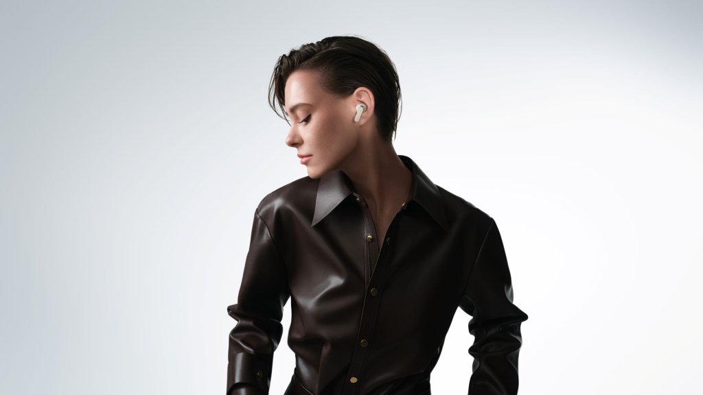 В Беларуси начались продажи наушников Huawei FreeBuds Pro 5, смарт-часов Huawei Watch GT Runner 2 и фитнес-браслетов Huawei Band 11